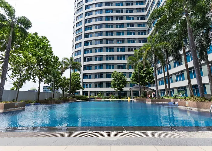 2mins To Malls, Unli Full Body Massage, Eastwood Le Grand 3 Apartment Manila