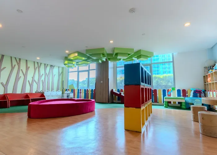 2mins To Malls, Unli Full Body Massage, Eastwood Le Grand 3